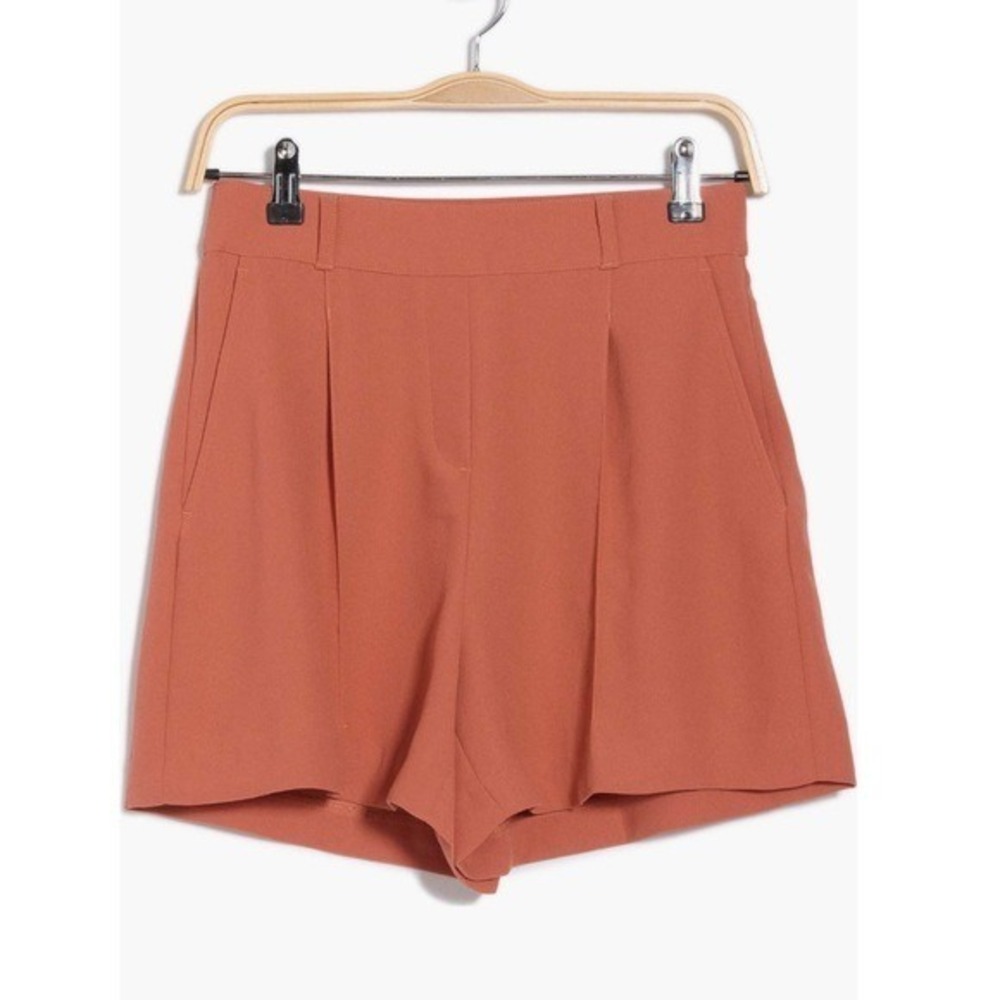 SPANX Carefree‎ Crepe Shorts, Elastic Waist, Sedona, Size Medium, NWT